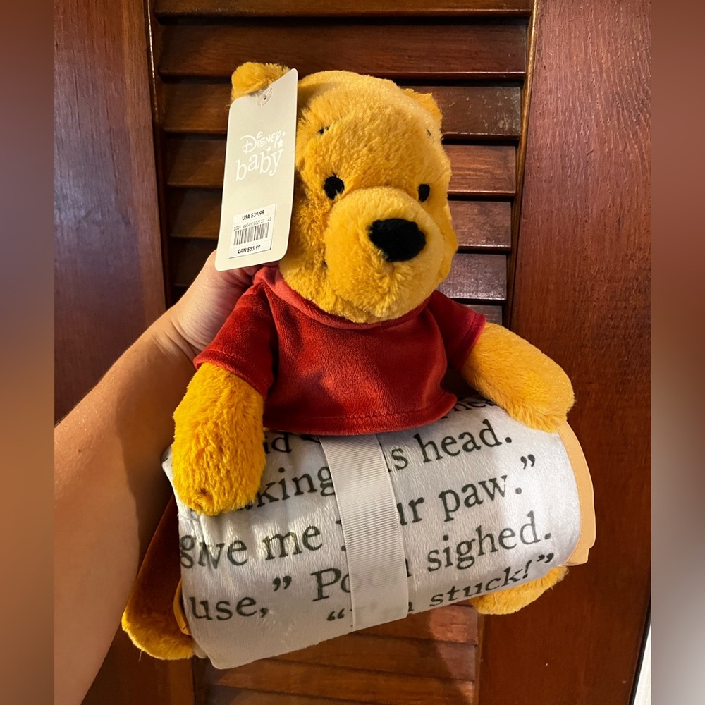 Disney Baby Winnie the Pooh Plush and Blanket Giftset